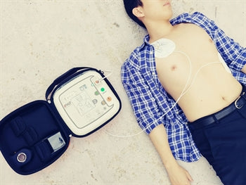 DEFIBRILLATORE SEMI-AUTOMATICO CU-SP-1